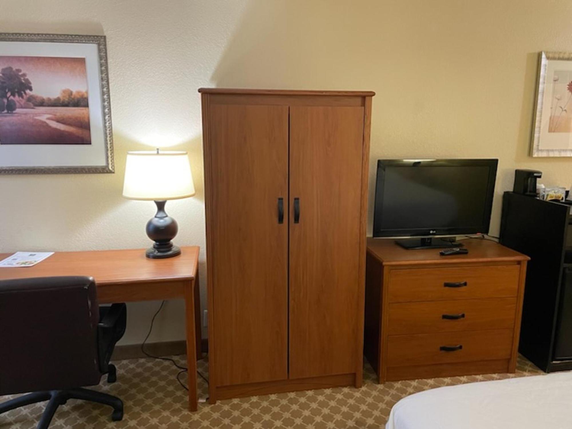 Quality Inn & Suites ซาเกอนอว์ ภายนอก รูปภาพ