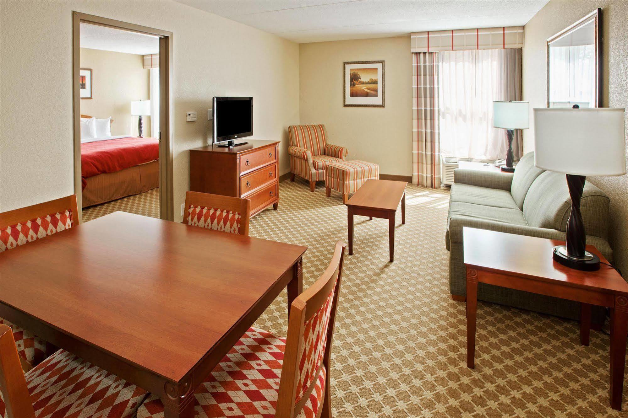 Quality Inn & Suites ซาเกอนอว์ ห้อง รูปภาพ
